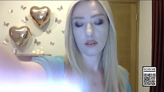 Snapshot of Wild_Silk_Desire chatting on June 1, 2:39 pm Wild Silk Desire online show from June 1, 2:39 pm