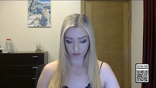 Snapshot of Wild_Silk_Desire chatting on November 10, 2:22 pm Wild Silk Desire online show from November 10, 2:22 pm