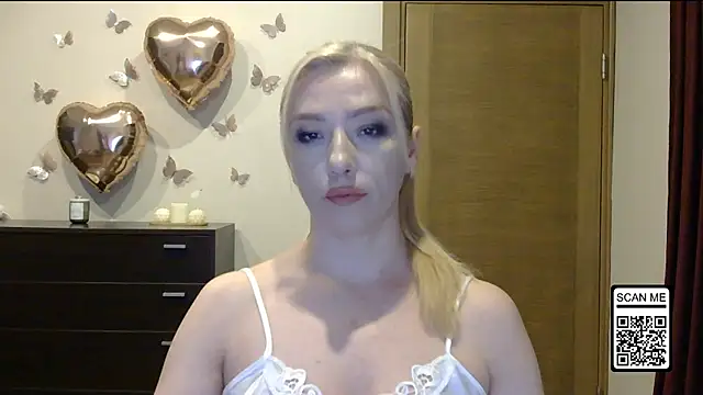 Snapshot of Wild_Silk_Desire chatting on May 31, 6:09 pm Wild Silk Desire online show from May 31, 6:09 pm