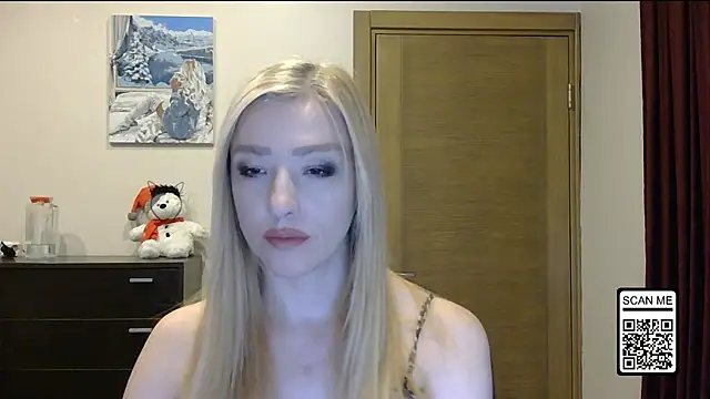 Snapshot of Wild_Silk_Desire chatting on December 5, 3:32 pm Wild Silk Desire online show from December 5, 3:32 pm