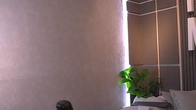 Susan wall online show from April 14, 1:49 pm