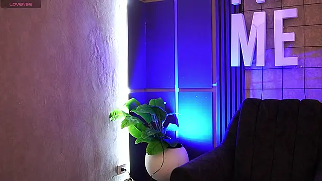 Snapshot of Susan_wall chatting on October 15, 12:24 pm Susan wall online show from October 15, 12:24 pm