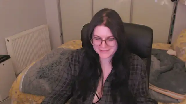 GothSuccubusBabe online show from April 4, 8:48 pm