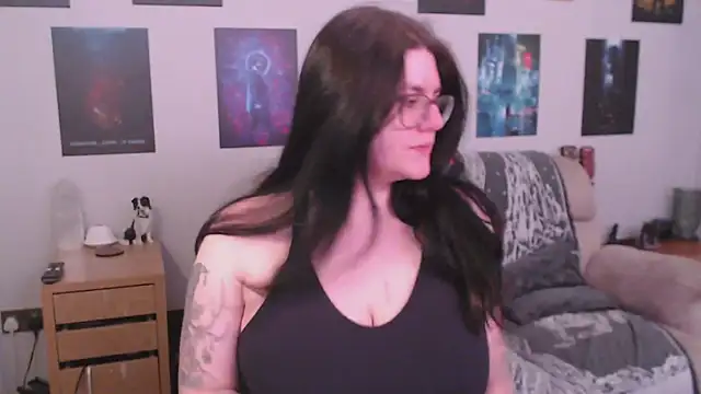 GothSuccubusBabe online show from January 19, 3:21 am