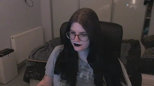 GothSuccubusBabe online show from June 10, 1:07 am