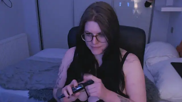 Snapshot of GothSuccubusBabe chatting on March 2, 9:22 pm GothSuccubusBabe online show from March 2, 9:22 pm