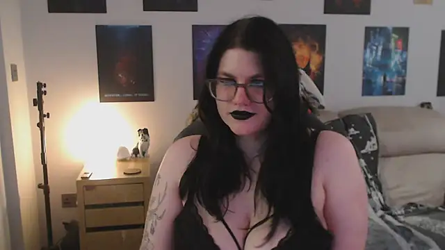 GothSuccubusBabe online show from October 15, 11:02 pm
