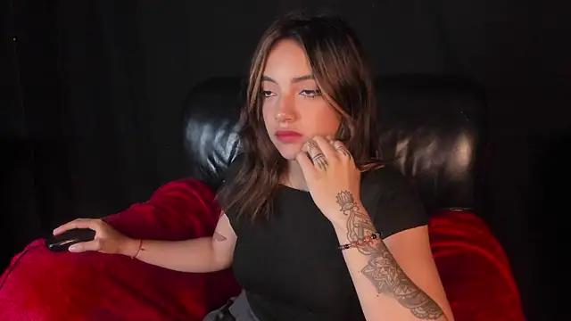 Victoriaa2 Doll online show from March 12, 12:20 pm