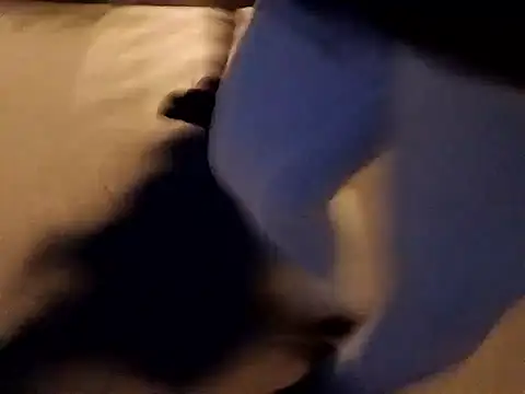 hotCOUPLEPETRA online show from April 3, 7:20 pm