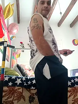 hotCOUPLEPETRA online show from April 9, 10:43 am