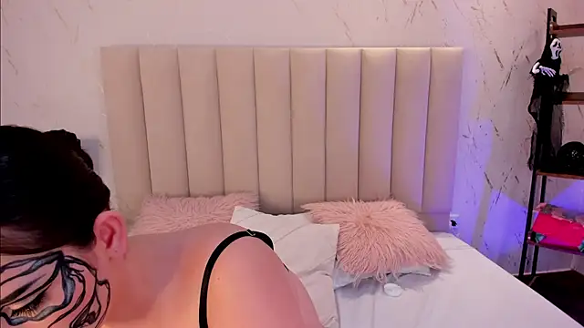 LilithHarperr  online show from October 31, 7:16 am