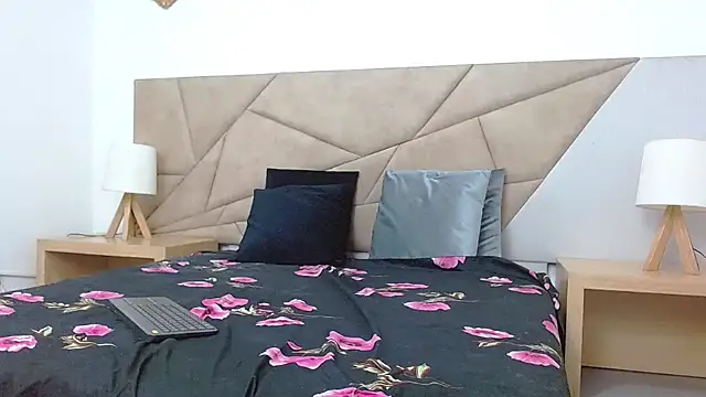 Snapshot of amanda_ramirez chatting on October 18, 10:12 pm amanda ramirez online show from October 18, 10:12 pm