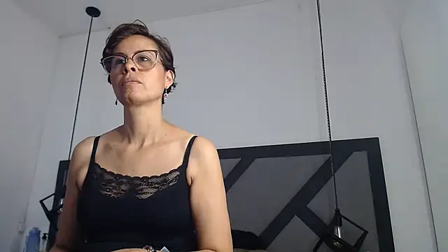 Snapshot of amanda_ramirez chatting on June 29, 5:12 pm amanda ramirez online show from June 29, 5:12 pm