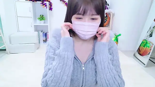  suika  online show from October 31, 3:30 pm