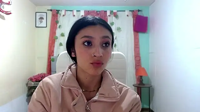 Snapshot of vale_miel chatting on October 28, 12:22 am vale miel online show from October 28, 12:22 am