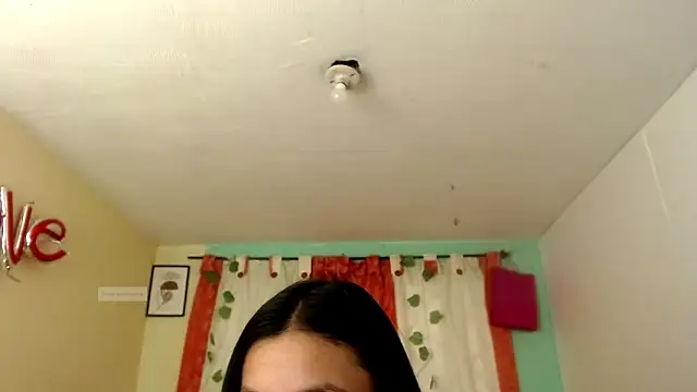 Snapshot of vale_miel chatting on September 11, 5:46 pm vale miel online show from September 11, 5:46 pm