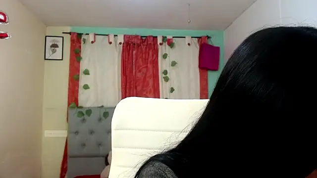 Snapshot of vale_miel chatting on October 8, 8:09 pm vale miel online show from October 8, 8:09 pm