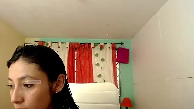 Snapshot of vale_miel chatting on September 9, 5:44 pm vale miel online show from September 9, 5:44 pm