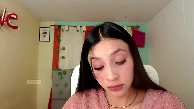 Snapshot of vale_miel chatting on October 18, 9:28 pm vale miel online show from October 18, 9:28 pm