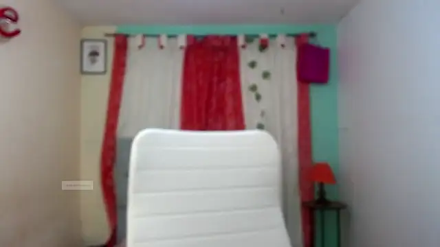 Snapshot of vale_miel chatting on September 17, 6:32 pm vale miel online show from September 17, 6:32 pm