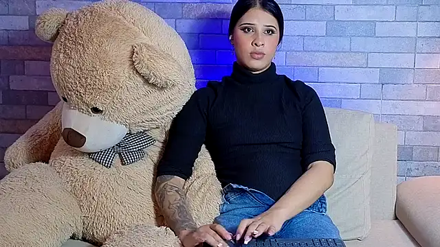 DixyPalmer online show from March 3, 7:21 pm