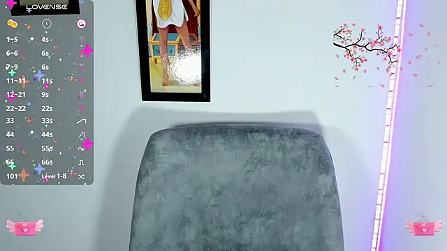 Snapshot of bluum chatting on November 1, 8:25 pm bluum online show from November 1, 8:25 pm