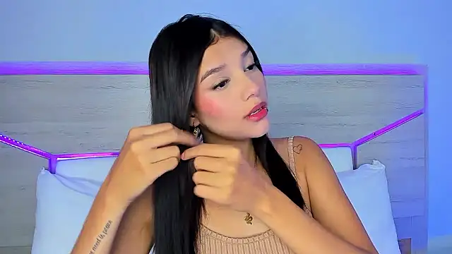 ZoeMorris online show from January 10, 11:38 am