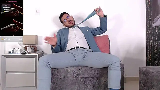 samuelcoopeer online show from December 18, 4:55 pm