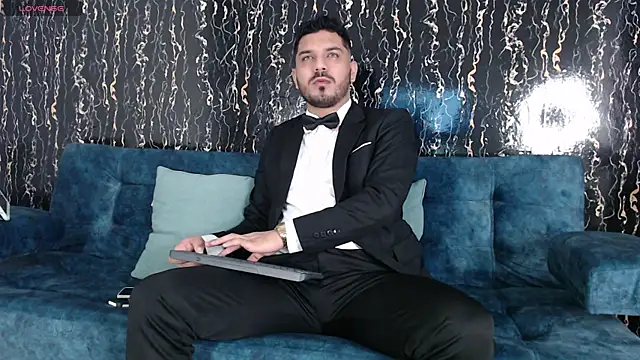 Snapshot of samuelcoopeer chatting on November 14, 8:01 pm samuelcoopeer online show from November 14, 8:01 pm