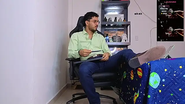 samuelcoopeer online show from April 10, 5:53 pm