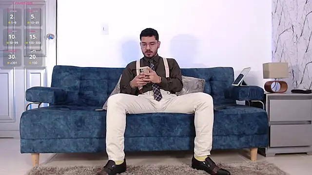 Snapshot of samuelcoopeer chatting on October 21, 12:37 pm samuelcoopeer online show from October 21, 12:37 pm