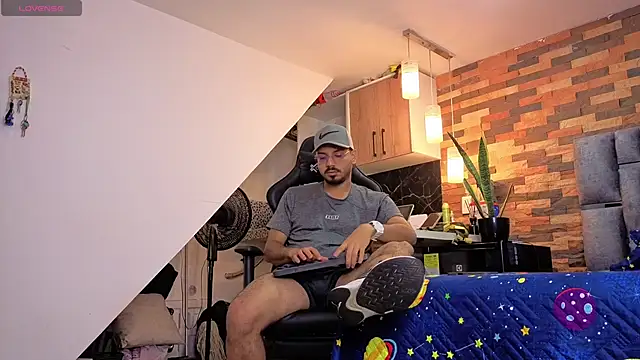 samuelcoopeer online show from February 21, 3:47 pm