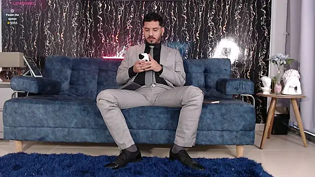 Snapshot of samuelcoopeer chatting on November 5, 1:47 pm samuelcoopeer online show from November 5, 1:47 pm