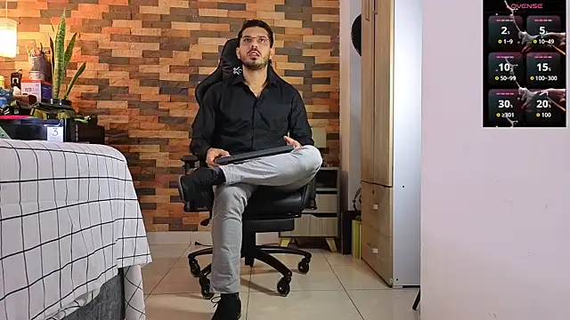 samuelcoopeer online show from April 23, 6:53 pm