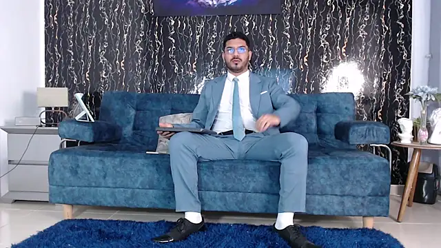 Snapshot of samuelcoopeer chatting on November 8, 1:36 pm samuelcoopeer online show from November 8, 1:36 pm