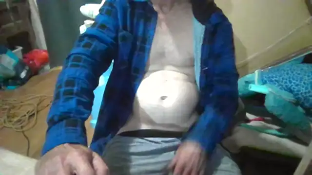 Snapshot of Lovyourpuss chatting on February 28, 9:14 pm Lovyourpuss online show from February 28, 9:14 pm