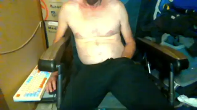 Lovyourpuss online show from June 14, 1:02 am