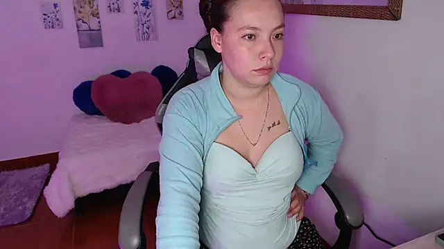 Snapshot of mariaana__222 chatting on March 2, 4:46 am mariaana 222 online show from March 2, 4:46 am