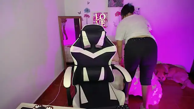 Snapshot of mariaana__222 chatting on October 13, 3:41 am mariaana 222 online show from October 13, 3:41 am