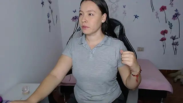 mariaana  222 online show from March 7, 9:31 pm