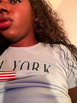 alissradiante1 online show from January 10, 2:18 am