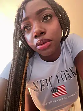 alissradiante1 online show from February 26, 11:05 pm