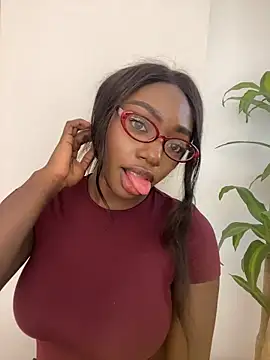 alissradiante1 online show from March 29, 10:55 pm