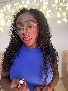 alissradiante1 online show from January 15, 2:59 am