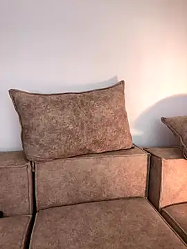 Snapshot of alissradiante1 chatting on December 2, 3:30 am alissradiante1 online show from December 2, 3:30 am