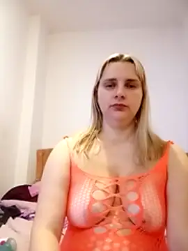 JessicaItalia online show from October 23, 9:19 am