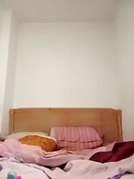 JessicaItalia online show from December 4, 1:21 pm