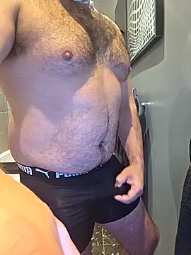 CloudyMuscleBeefy online show from December 3, 11:20 am