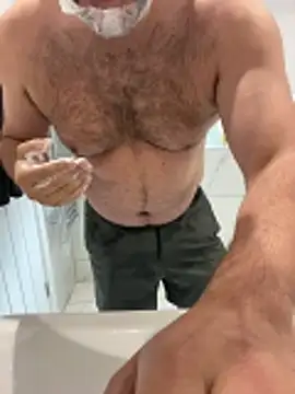 CloudyMuscleBeefy online show from April 3, 2:56 pm