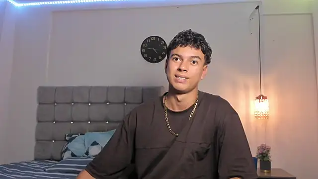 Santy Stump online show from December 21, 9:48 pm